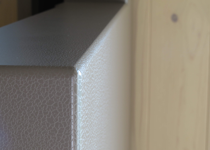 Oberfläche mit Leder-Effekt | © Familie Boschert / Designferienhaus Brennküch
