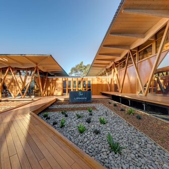 Strongbuild / Murray Fredericks | © Strongbuild / Murray Fredericks