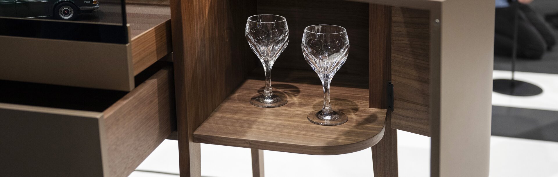 Tischler NRW | Landeswettbewerb NRW 2025 "Die Gute Form" - Messe Essen "Mode, Heim, Handwerk" - Preisverleihung - am Sonntag, den 09. November 2025 |  Ⓒ Bettina Engel-Albustin | Fotoagentur Ruhr moers | © Gesellenstück Hannah Bronneberg 