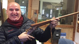 Davide Lazzari war von der Doppellaufflinte begeistert. 