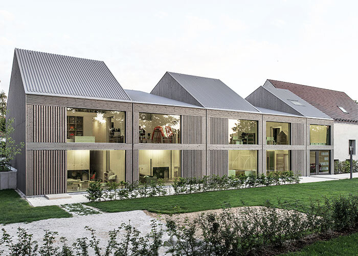  Die Fichtenholzschalung wurde mit Pullex Silverwood veredelt. © VON M Architekten